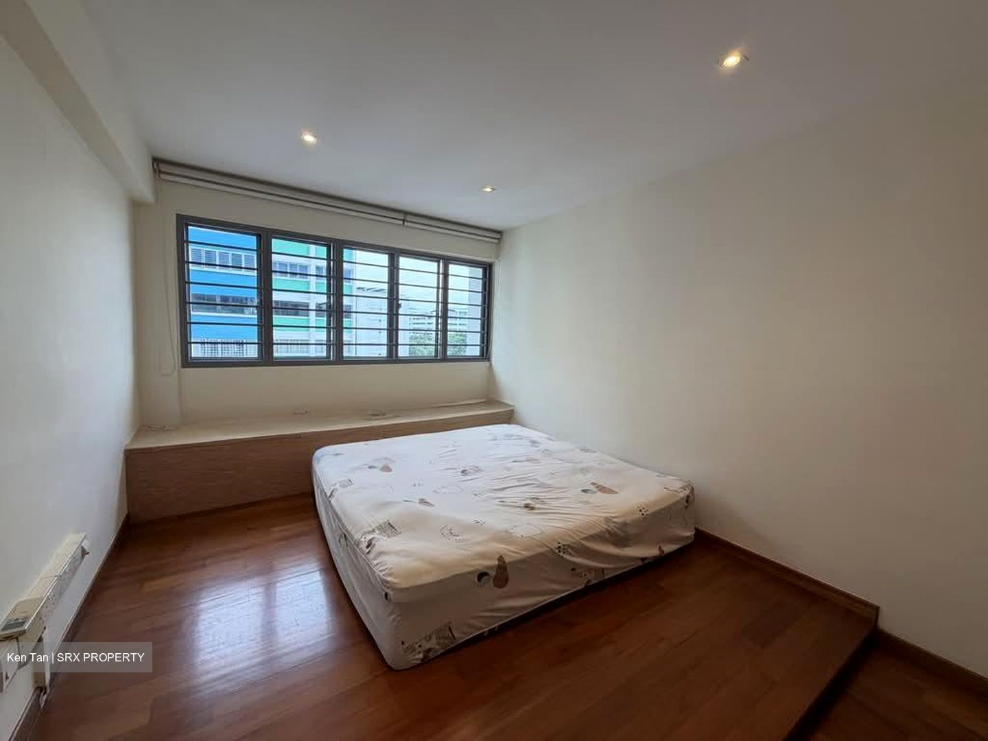 Blk 240 Yishun Ring Road (Yishun), HDB 5 Rooms #576729291